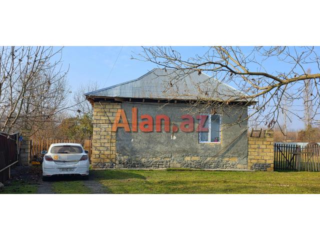 Qəbələdə Təcili ev satılir