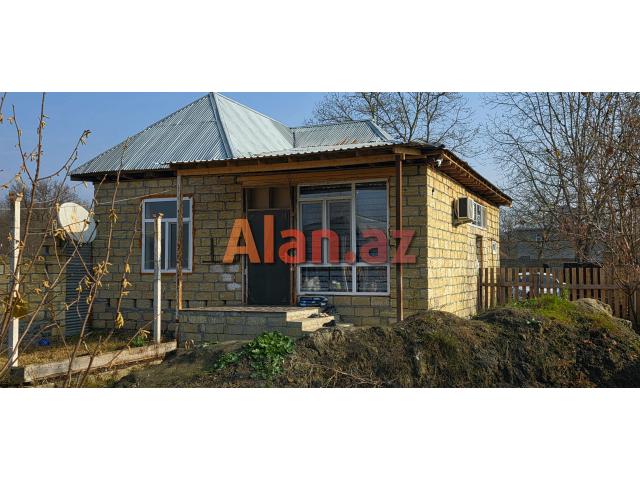 Qəbələdə Təcili ev satılir