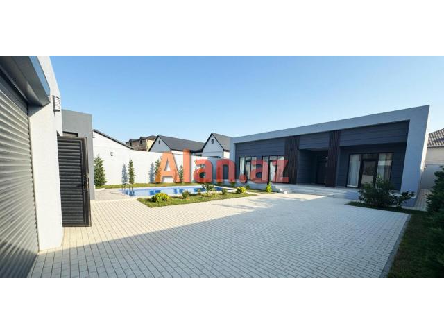 Şüvəlanda bağ evi satılır