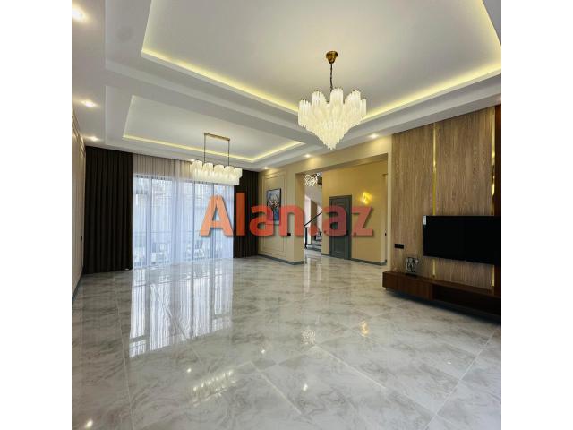 Şüvəlanda bağ evi satılır