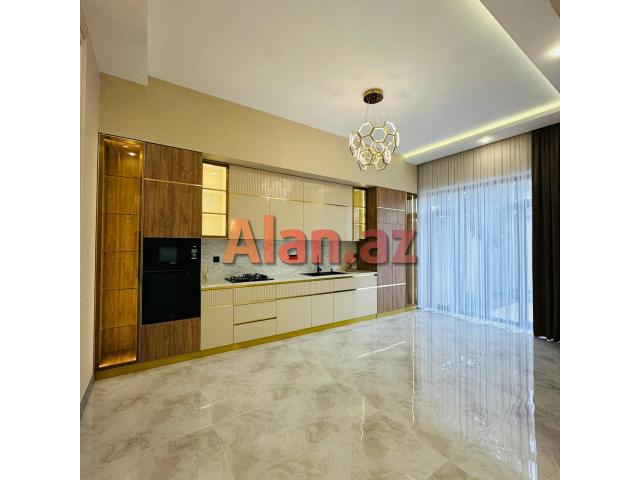 Şüvəlanda bağ evi satılır