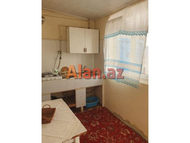 3 mkr bazarin yani memar ecemi metrosu