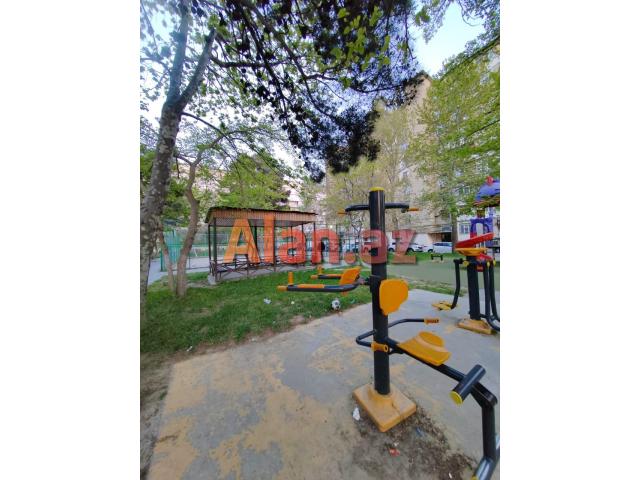 Xətai rayonu Məzahir Rüstəmov küçəsi