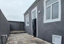 Xirdalanda 1.5 sotda  3 otaqli heyet evi satilir