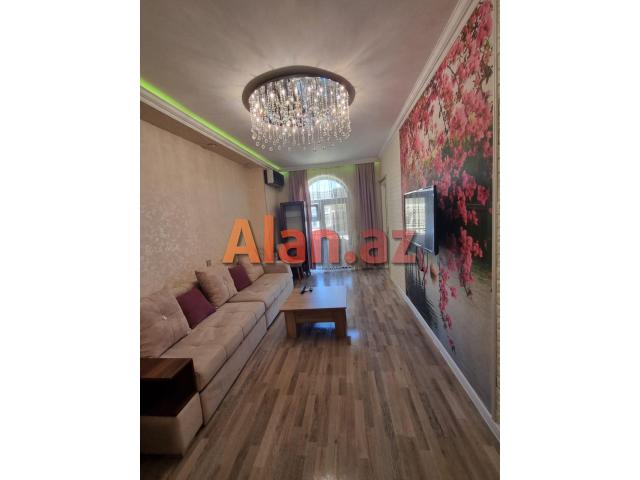 2 otaq menzil satllr aaaf parkda