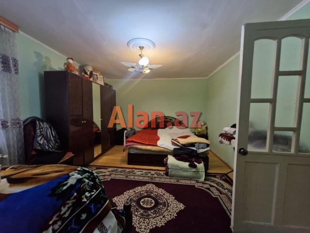 Buzovnada bağ evi satılır