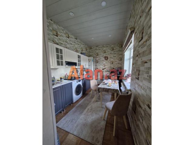 Buzovnada bağ evi satılır