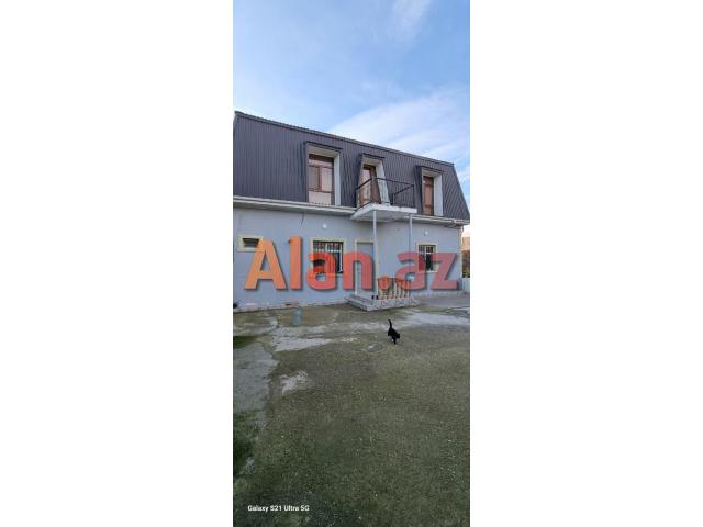 Buzovnada bağ evi satılır