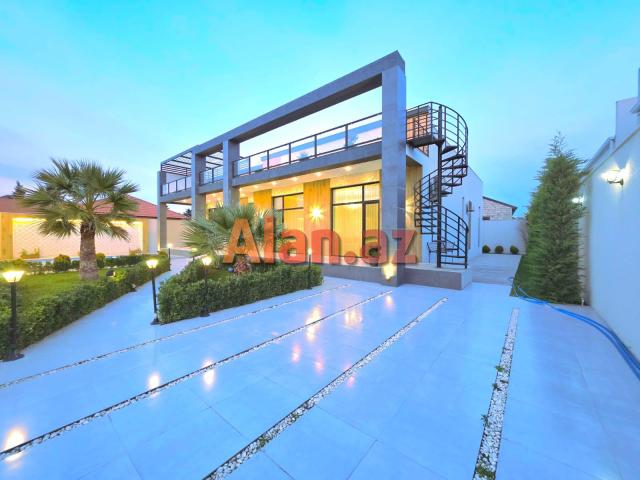 Mərdəkanda bağ evi satılır