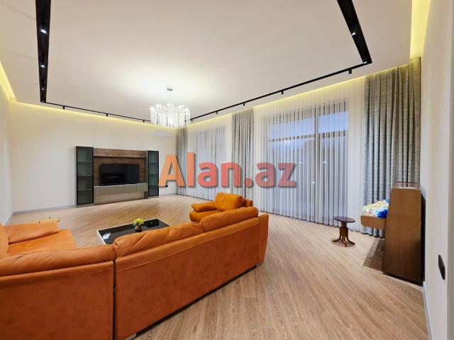 Mərdəkanda bağ evi satılır