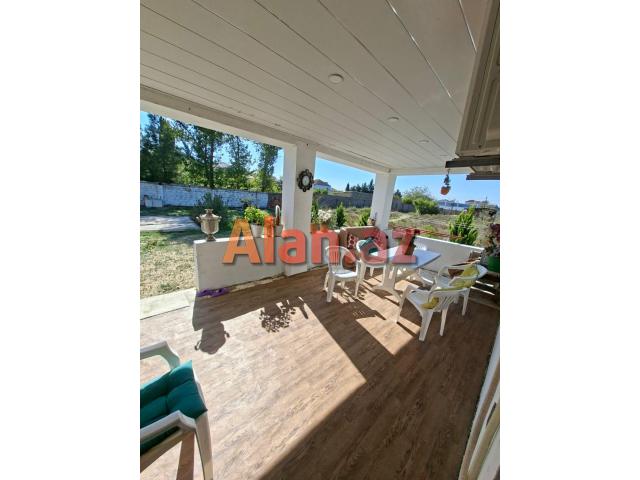 Albalılıq qəsəbəsində həyət evi satılır