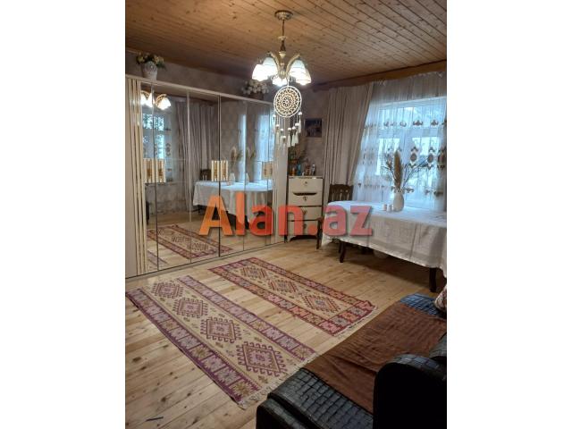 Albalılıq qəsəbəsində həyət evi satılır