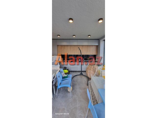 Mərdəkanda villa satılır