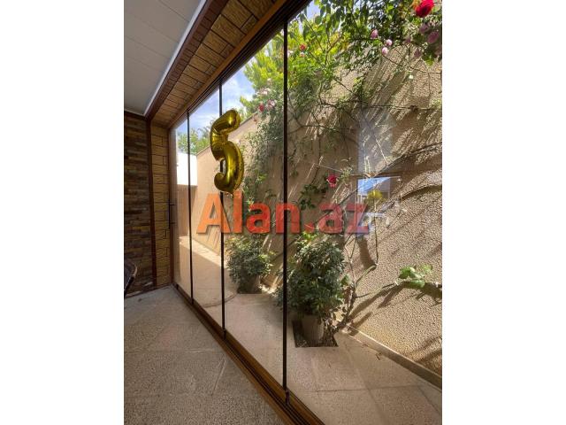 Mərdəkanda bağ evi satılır