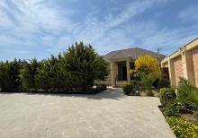 Mərdəkanda  bağ evi satılır