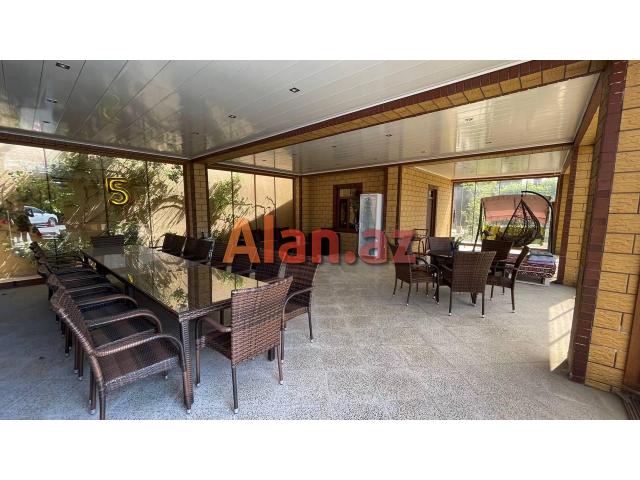 Mərdəkanda bağ evi satılır