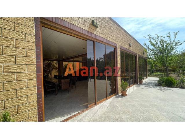 Mərdəkanda bağ evi satılır