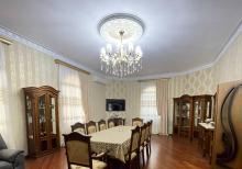 Mərdəkanda  bağ evi satılır