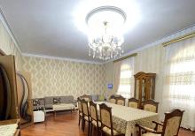 Mərdəkanda  bağ evi satılır