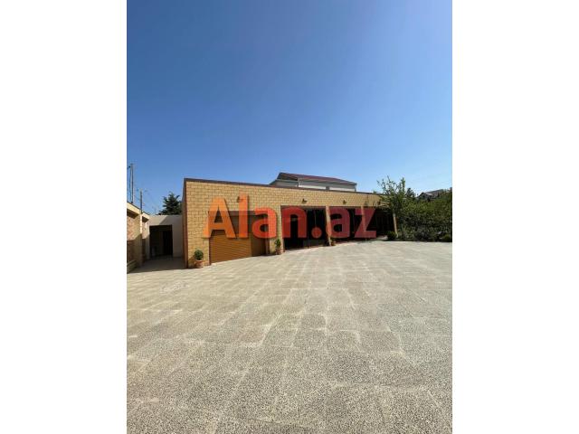 Mərdəkanda bağ evi satılır