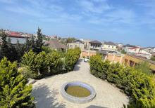 Mərdəkanda  bağ evi satılır