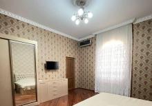 Mərdəkanda  bağ evi satılır