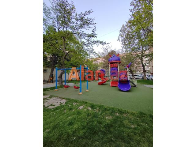 Xətai rayonu Məzahir Rüstəmov küçəsi