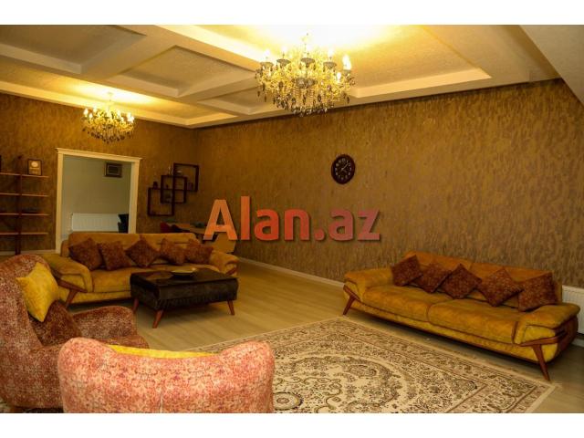 Mərdəkanda bağ evi satılır