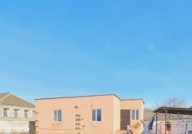 Ləhiş Bağlarında həyət evi satılır