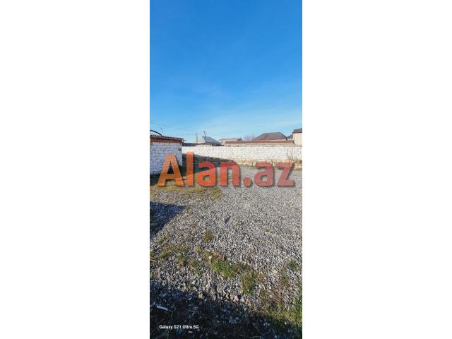 Ləhiş Bağlarında həyət evi satılır