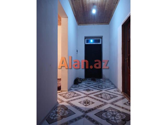 Şüvəlanda həyət evi satılır