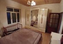 Şüvəlanda həyət evi satılır