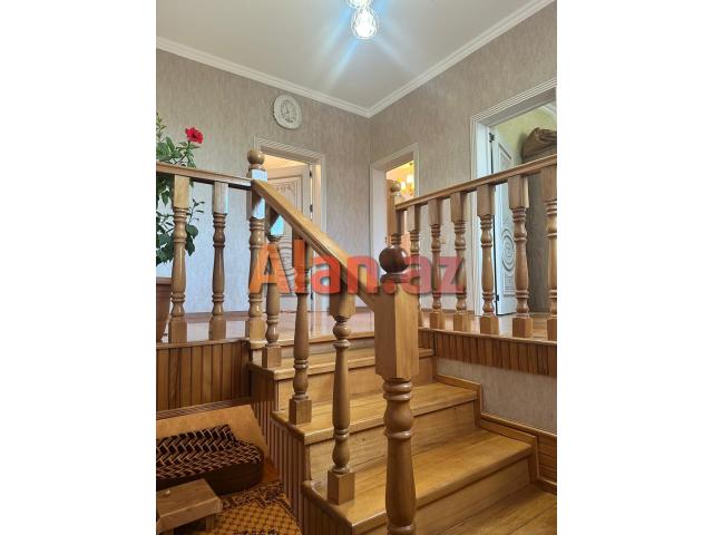 Şüvəlanda həyət evi satılır