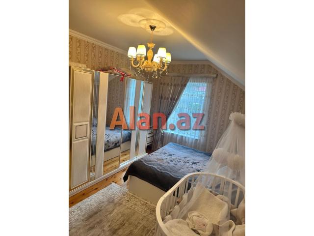 Şüvəlanda həyət evi satılır
