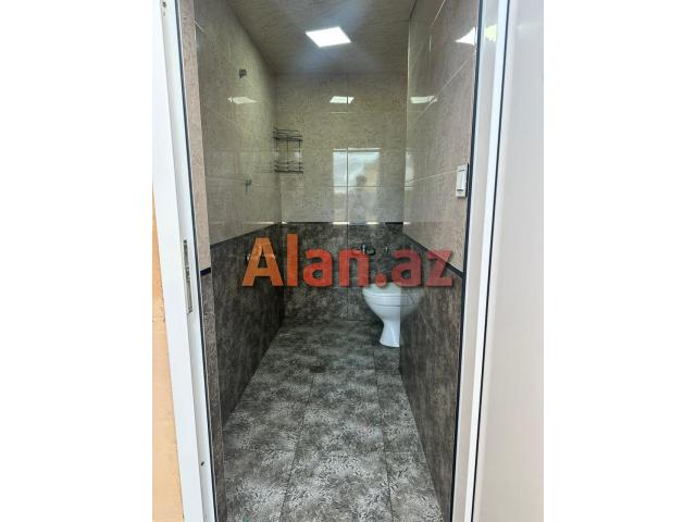 Şüvəlanda həyət evi satılır