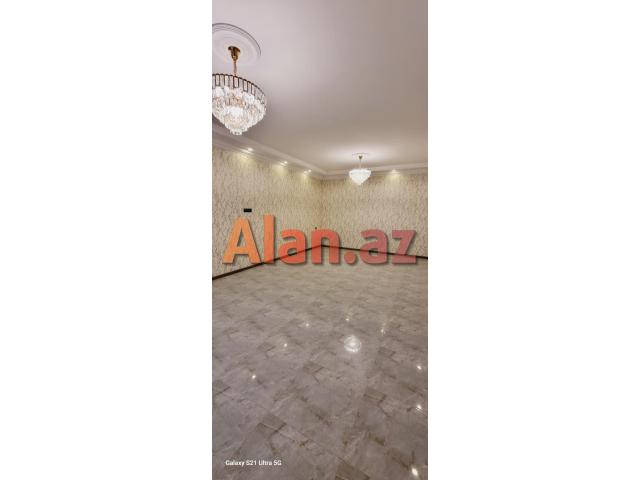 Mərdəkanda həyət evi satılır