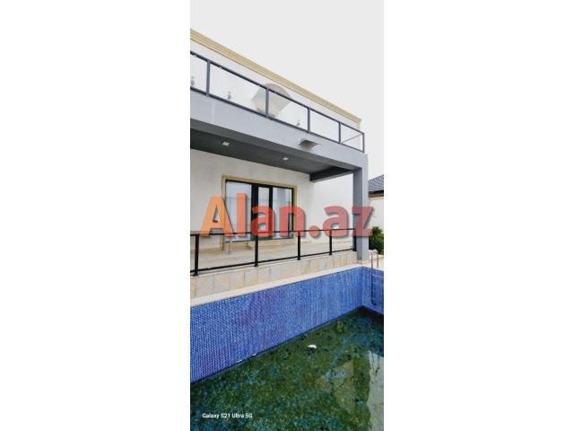 Mərdəkanda bağ evi satılır