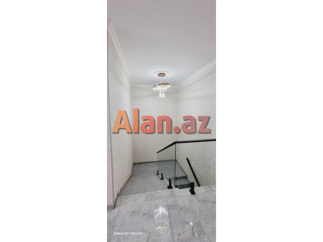 Mərdəkanda bağ evi satılır