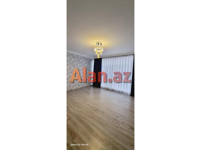 Mərdəkanda bağ evi satılır