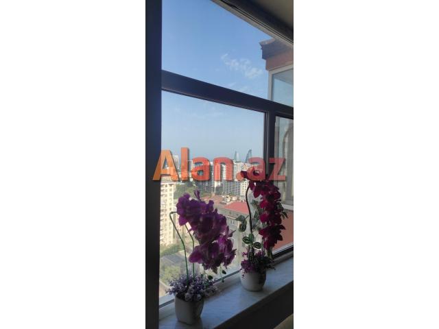 4 otaqlı yeni tikili binada mənzil satılır