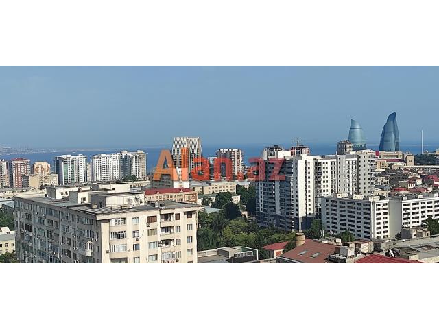 4 otaqlı yeni tikili binada mənzil satılır