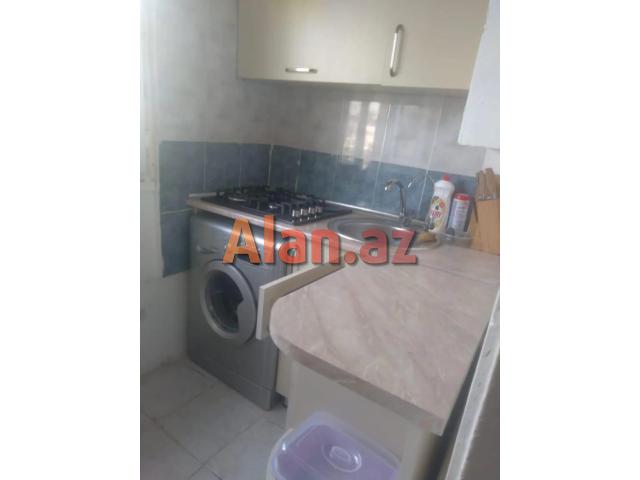 Yasamal Akim Abbasov 15 unvaninda ev satilir