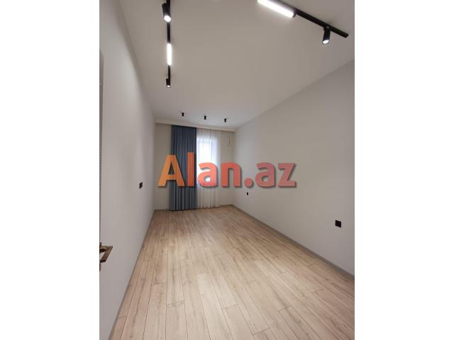 Şüvəlanda bağ evi satılır