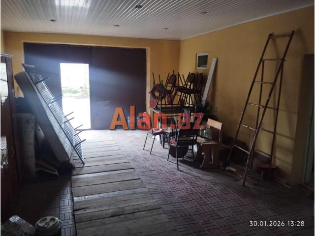 Şüvəlanda bağ evi satılır