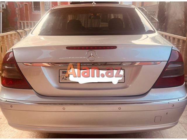 Mercedes Benz E200 Panorama ili 2008