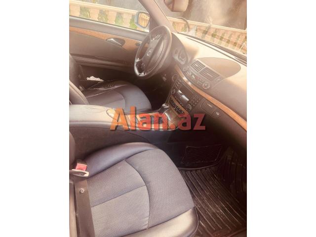 Mercedes Benz E200 Panorama ili 2008