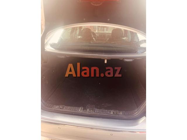 Mercedes Benz E200 Panorama ili 2008