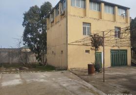 Şüvəlanda həyət evi satılır