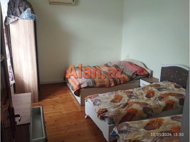 Şüvəlanda həyət evi satılır