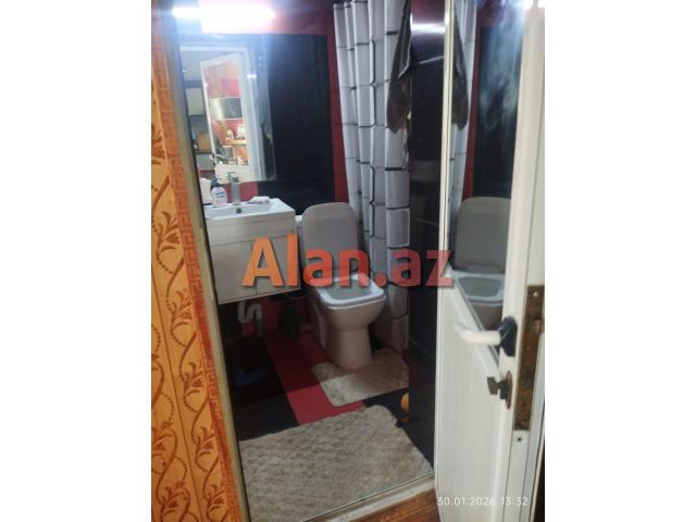 Şüvəlanda həyət evi satılır